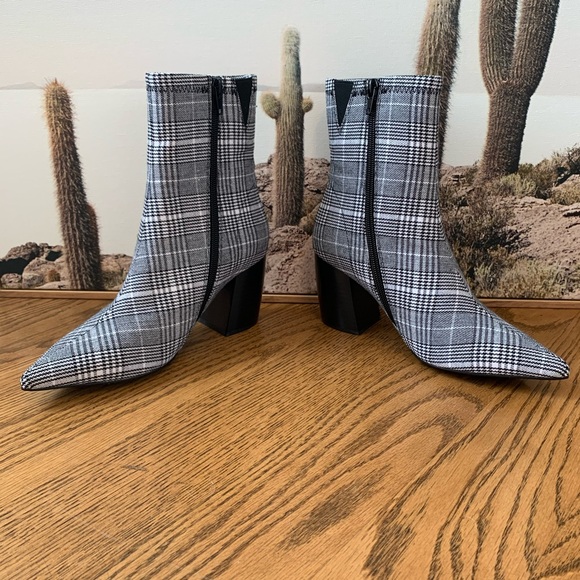 Jeffrey Campbell plaid sport calf boots black and white 6.5 - Picture 5 of 10